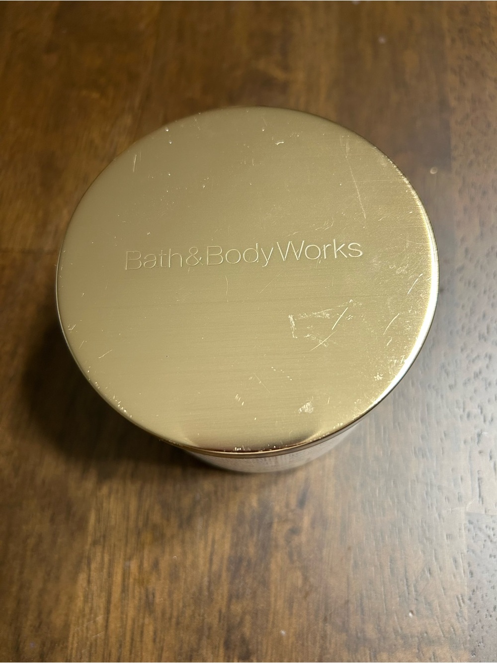 Bath & Body Works Fresh Coconut + Cotton Candle - Picture 2 of 4